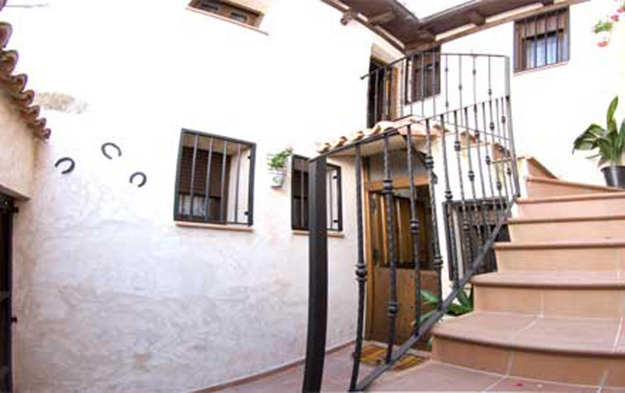 Apartamentos Valle Del Jerte El Huerto Del Cura Кабесуэла-дель-Валье Экстерьер фото